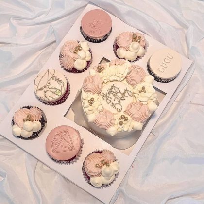 Cakes & Cupcakes